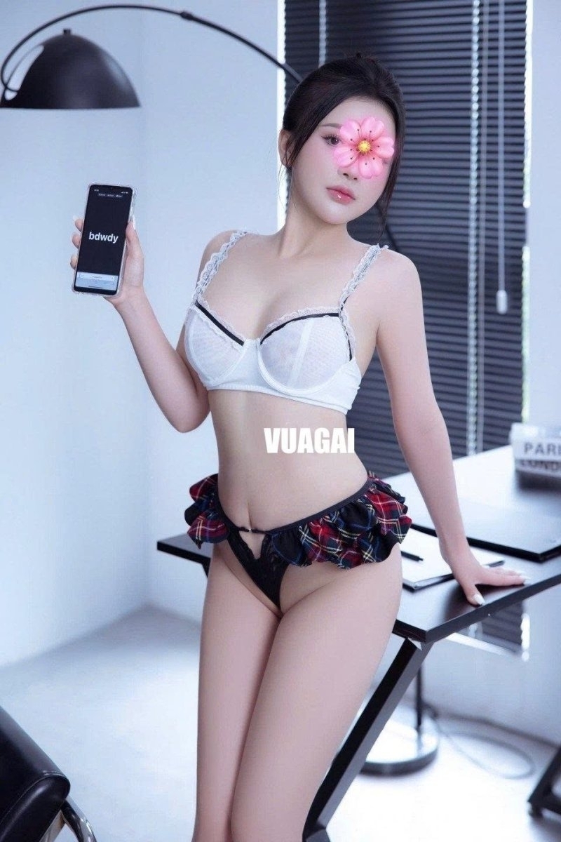 NGỌC NHI ❤️❤️ MỘT SIÊU PHẨM GÁI XINH CƠ THỂ NGỌT NGÀO NÓNG BỎNG ,CẢM XÚC BẤT TẬN MỌI CON CHIM