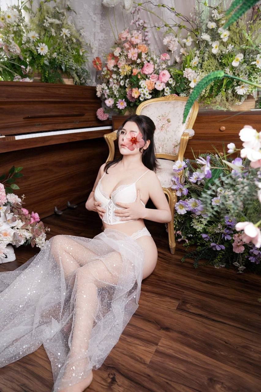 QUỲNH ANH - HÀNG MỚI TINH LẦN ĐẦU LÊN SÓNG SIÊU TÌNH CẢM
